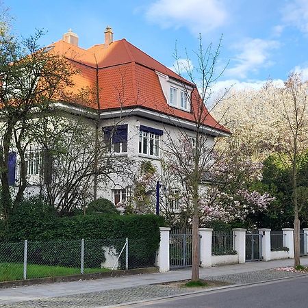 Villa Am Rosenfelspark Лёррах Экстерьер фото